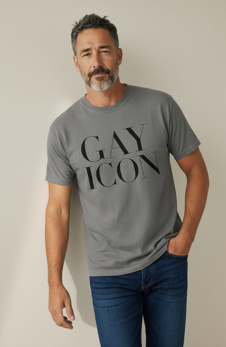 Rundhals-T-Shirt in lockerer Passform | GAY ICON | GAY ICON KOLLEKTION