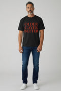 Rundhals-T-Shirt in lockerer Passform | ÄLTER SCHWULER BESSER | GAY ICON KOLLEKTION