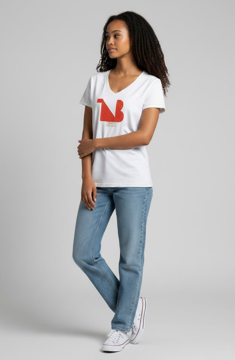 Damen V-Ausschnitt T-Shirt | THEATRE NOIR BLANC | Rotes Logo