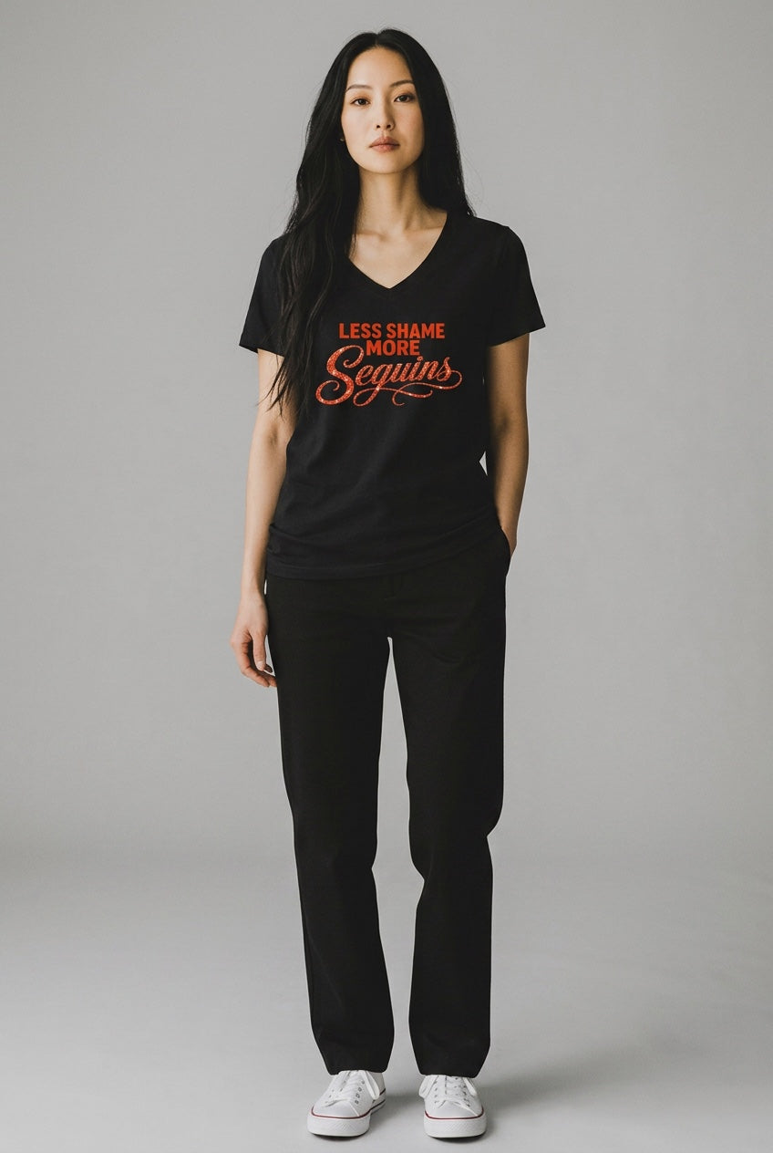 Damen V-Neck Tee | WENIGER SCHAM MEHR PAILLETTEN | CONVERSATION COLLECTION