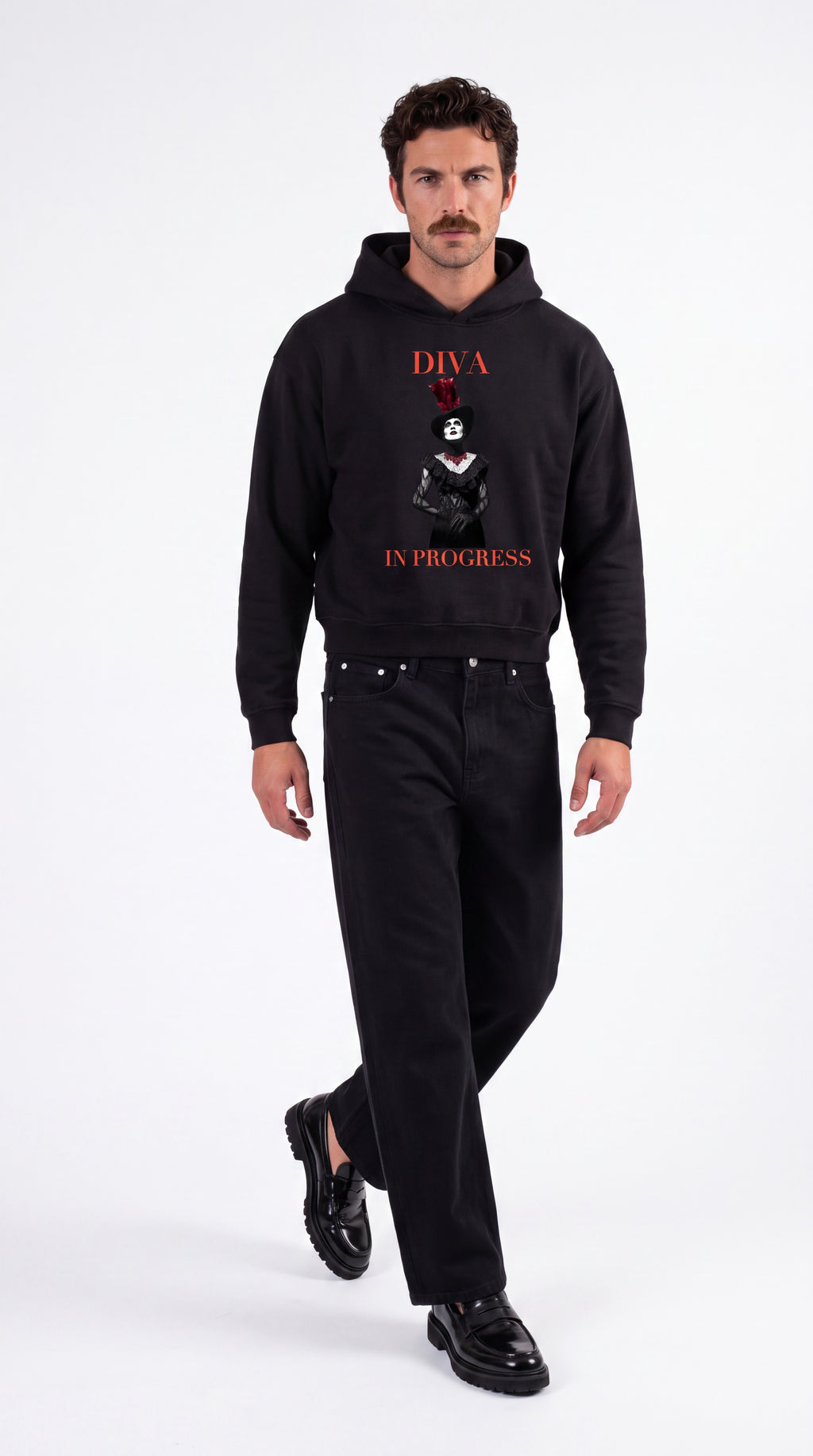 Kurzer Unisex Hoodie — DIVA IN PROGRESS | Noir Aesthetic Streetwear