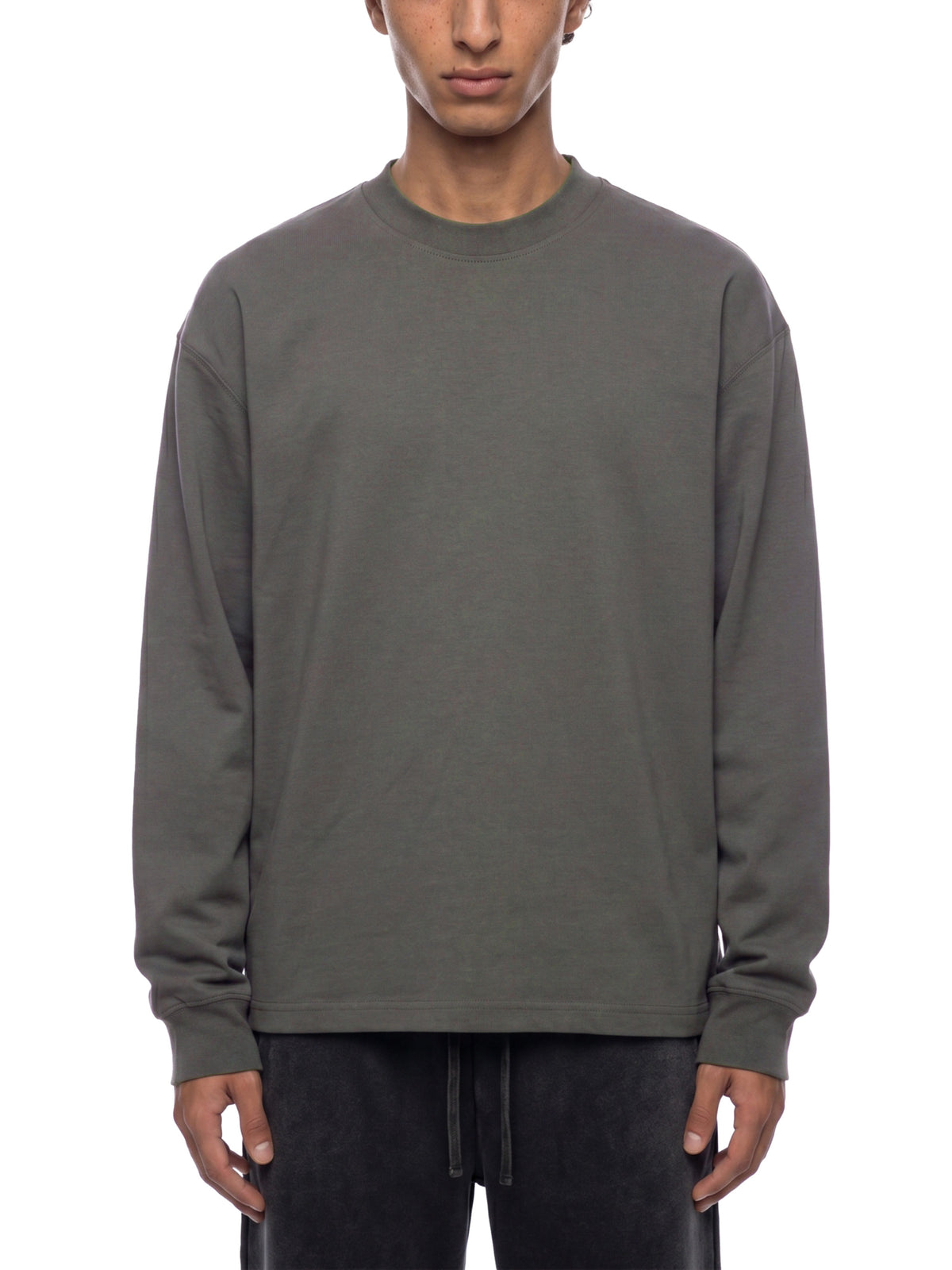 Unisex Loose Fit Long-Sleeve Crewneck Tee | BLACK DOESN'T APOLOGIZE