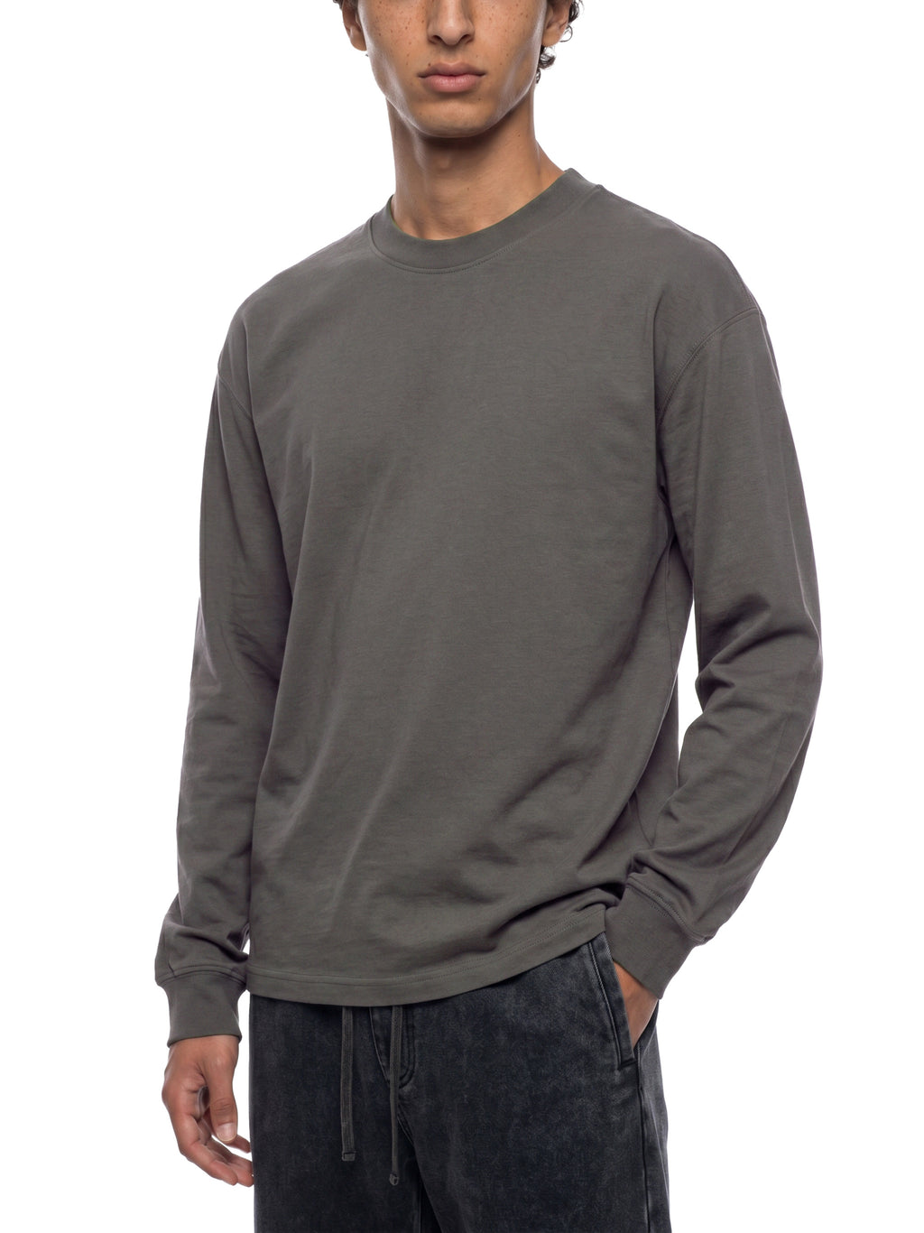 Unisex Loose Fit Long-Sleeve Crewneck Tee | BLACK DOESN'T APOLOGIZE